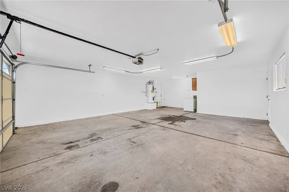 2121 W Labrador Court Pahrump, NV 89048