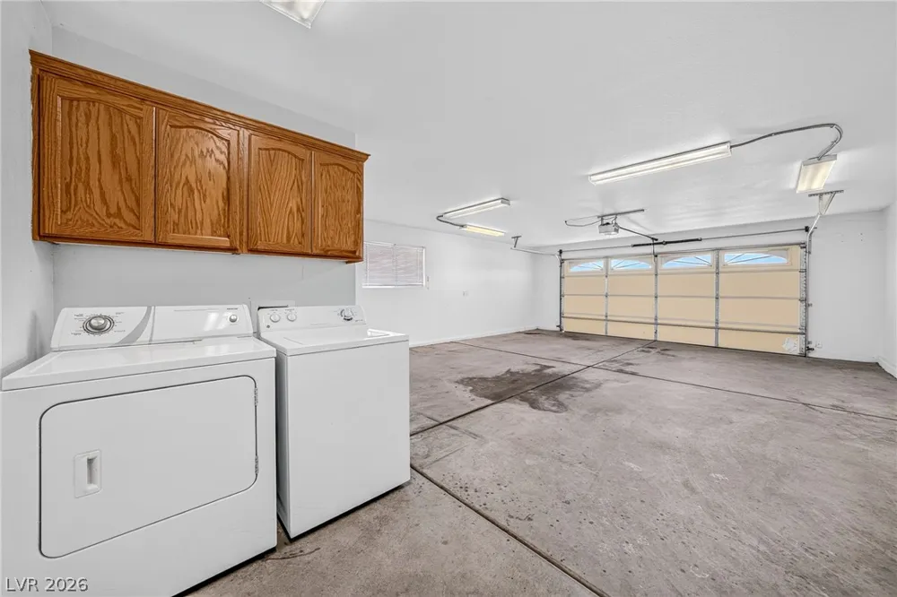 2121 W Labrador Court Pahrump, NV 89048