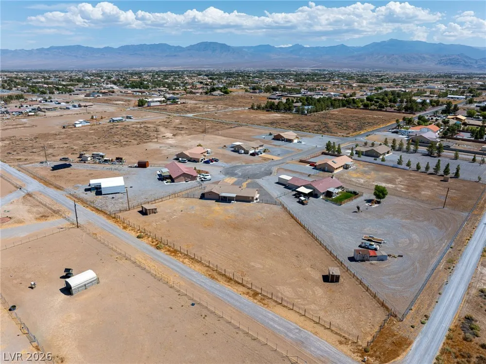 2121 W Labrador Court Pahrump, NV 89048