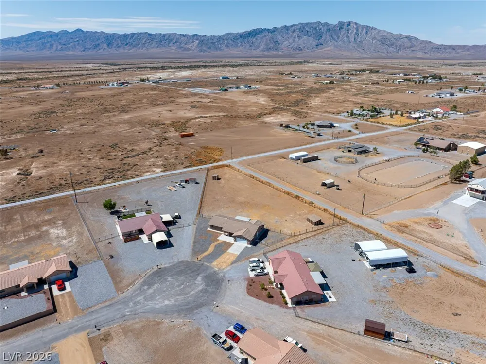 2121 W Labrador Court Pahrump, NV 89048