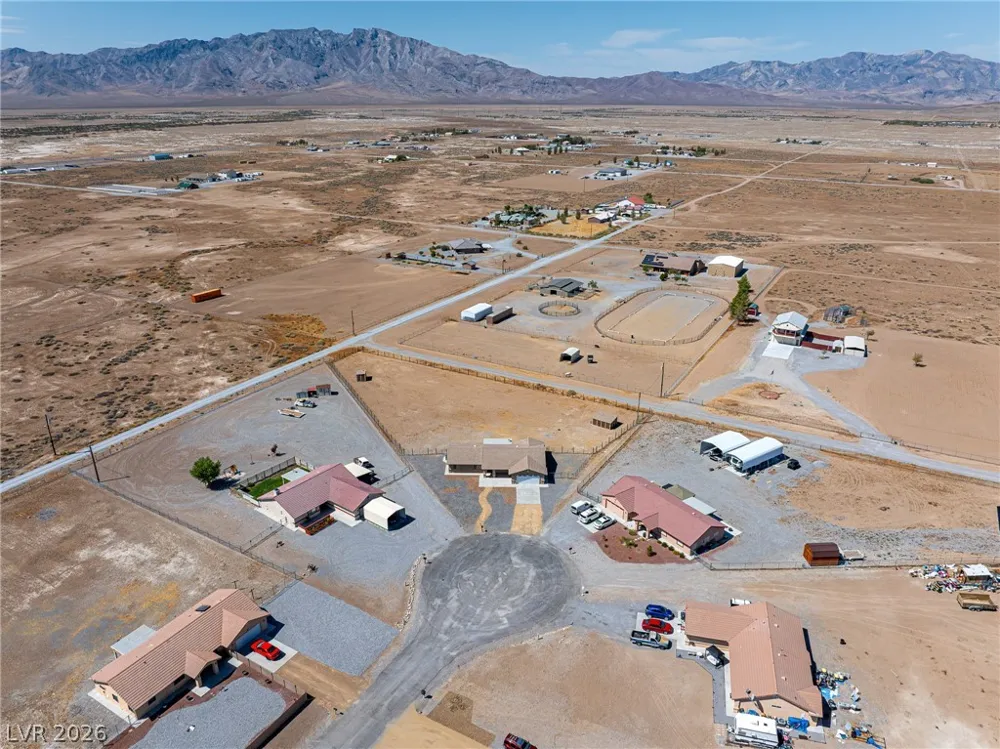 2121 W Labrador Court Pahrump, NV 89048