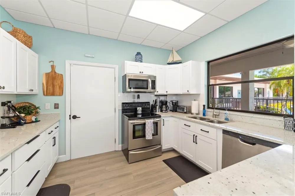 3490 Key Drive #212 North Fort Myers, FL 33903