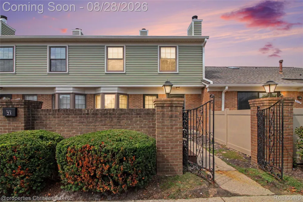 31117 Country Bluff Farmington Hills City, MI 48331