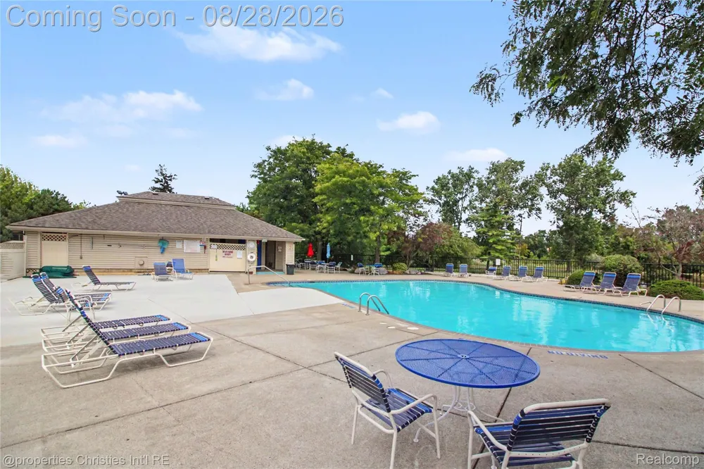 31117 Country Bluff Farmington Hills City, MI 48331