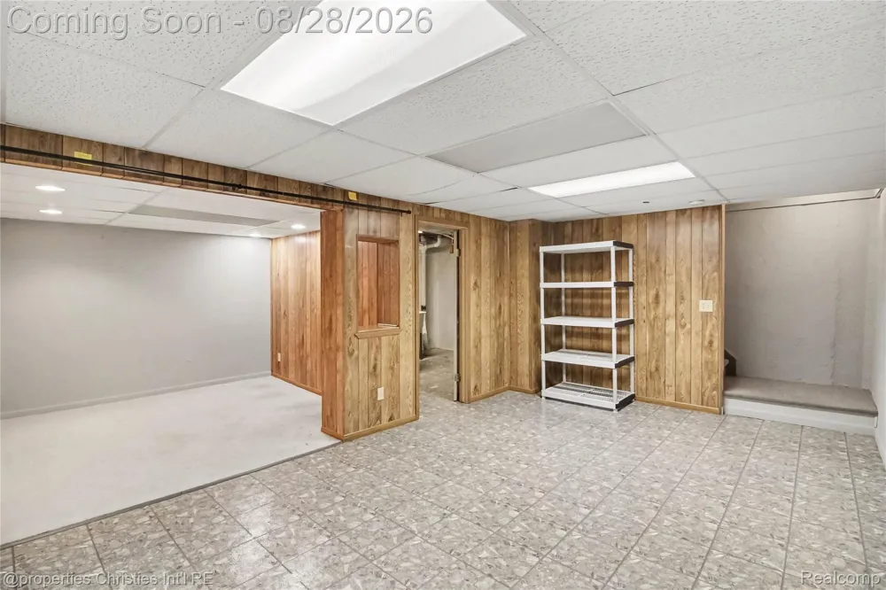 31117 Country Bluff Farmington Hills City, MI 48331