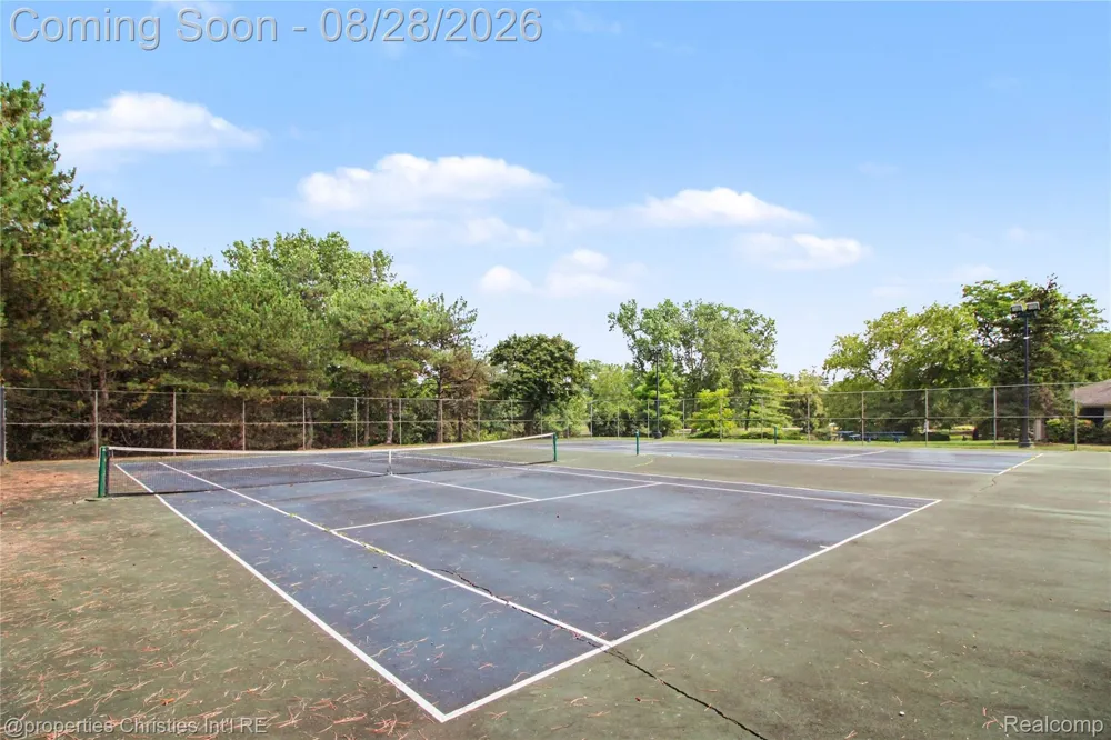 31117 Country Bluff Farmington Hills City, MI 48331