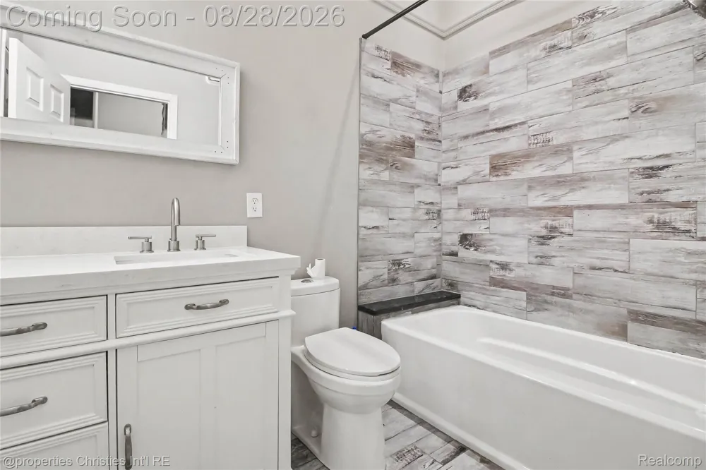 31117 Country Bluff Farmington Hills City, MI 48331