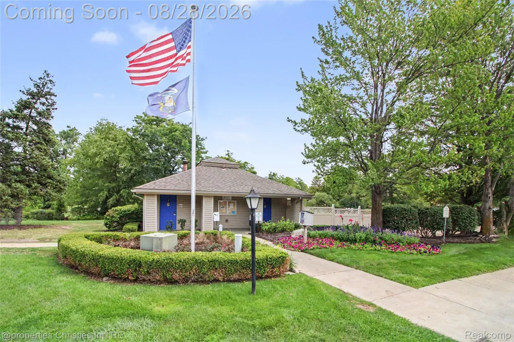 31117 Country Bluff Farmington Hills City, MI 48331