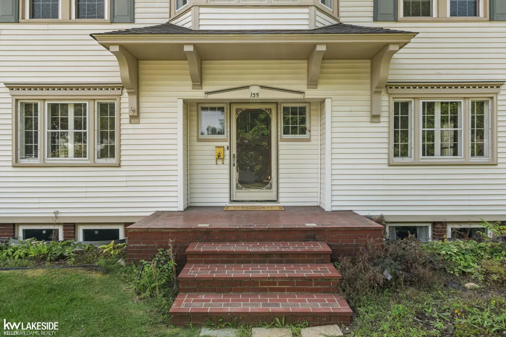 135 Maple Street Marine City City, MI 48039