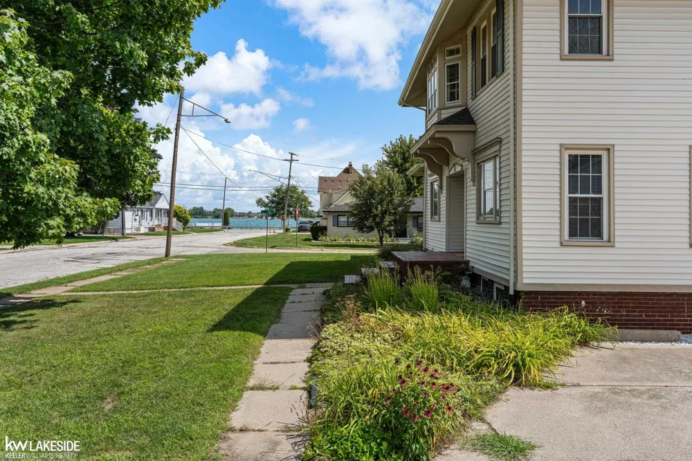 135 Maple Street Marine City City, MI 48039