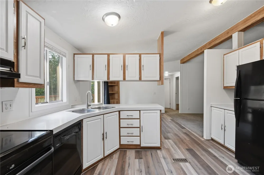 27412 NE 45th Street Redmond, WA 98053
