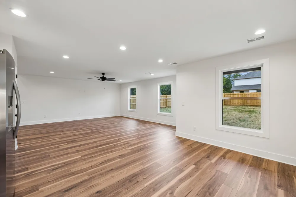 2609 Old Greenbrier Pike Greenbrier, TN 37073