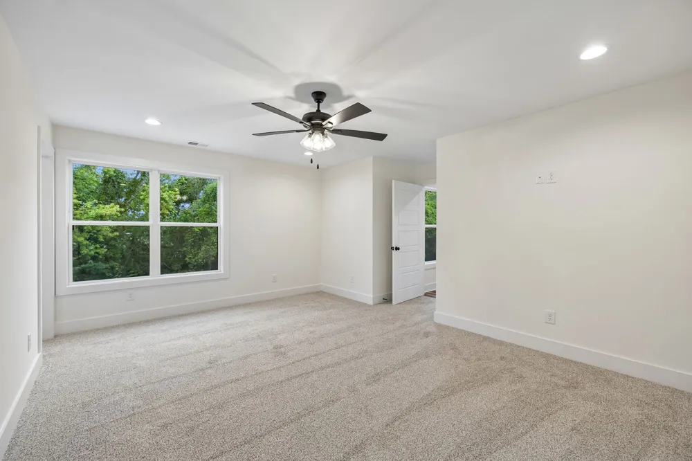2609 Old Greenbrier Pike Greenbrier, TN 37073