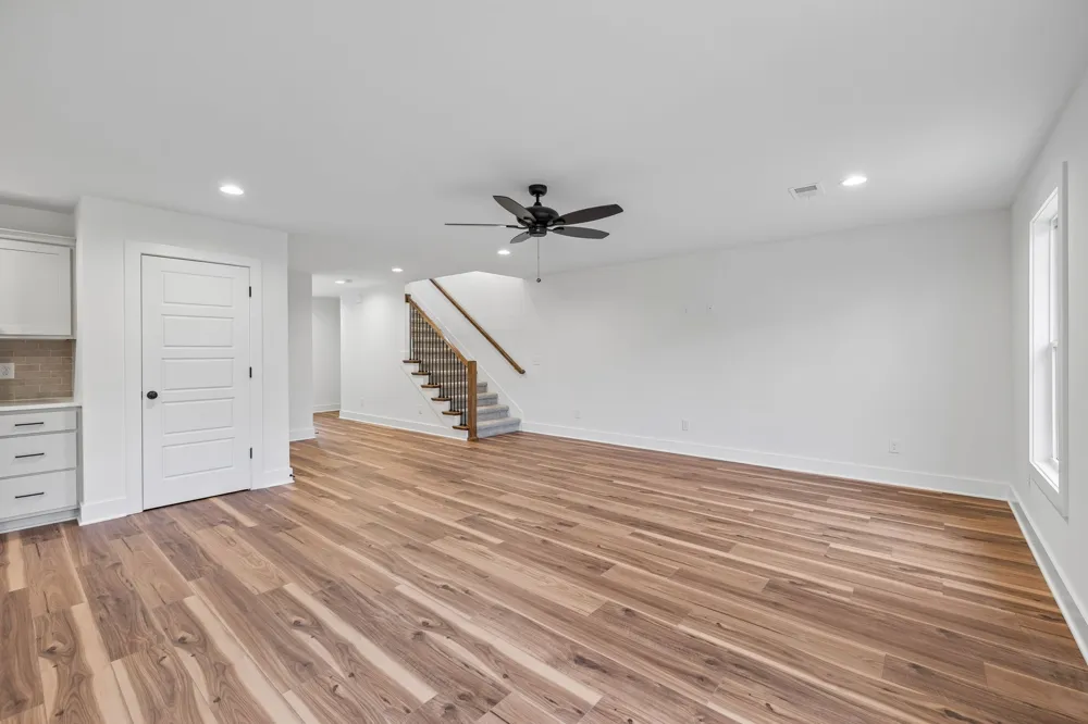 2609 Old Greenbrier Pike Greenbrier, TN 37073