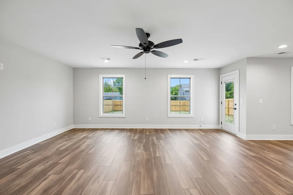 2173 Nunley St Greenbrier, TN 37073