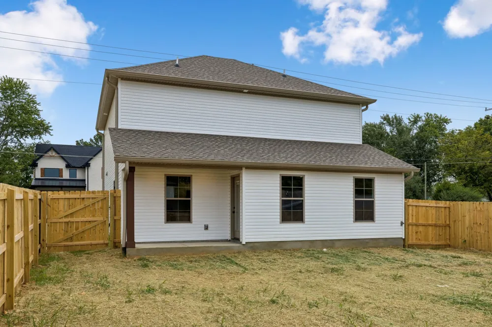 2173 Nunley St Greenbrier, TN 37073