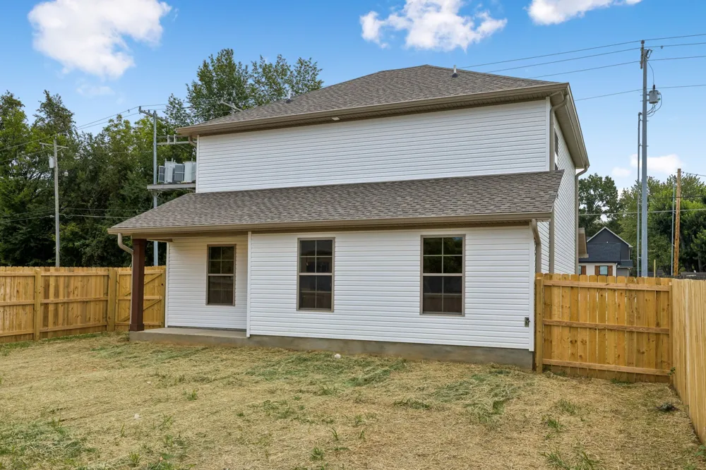 2173 Nunley St Greenbrier, TN 37073