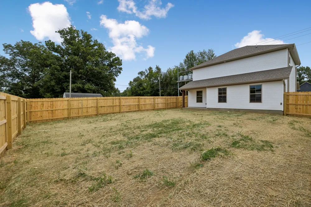 2173 Nunley St Greenbrier, TN 37073