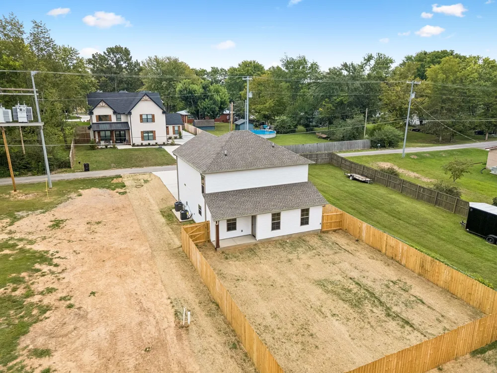 2173 Nunley St Greenbrier, TN 37073