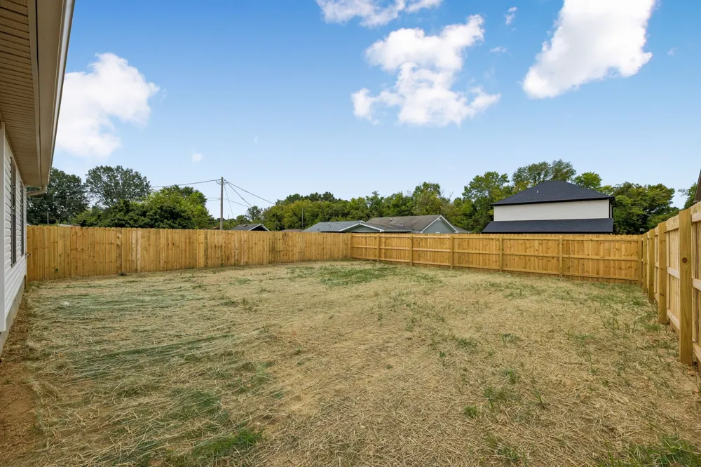 2173 Nunley St Greenbrier, TN 37073