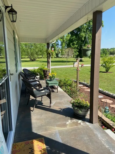 95 Floyd Ln Decherd, TN 37324