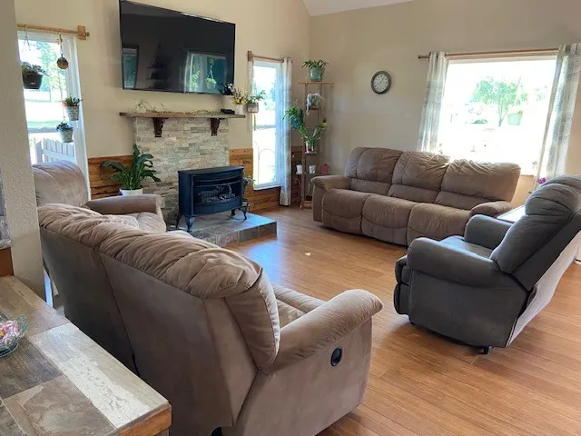 95 Floyd Ln Decherd, TN 37324