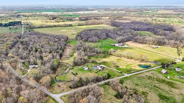 95 Floyd Ln Decherd, TN 37324