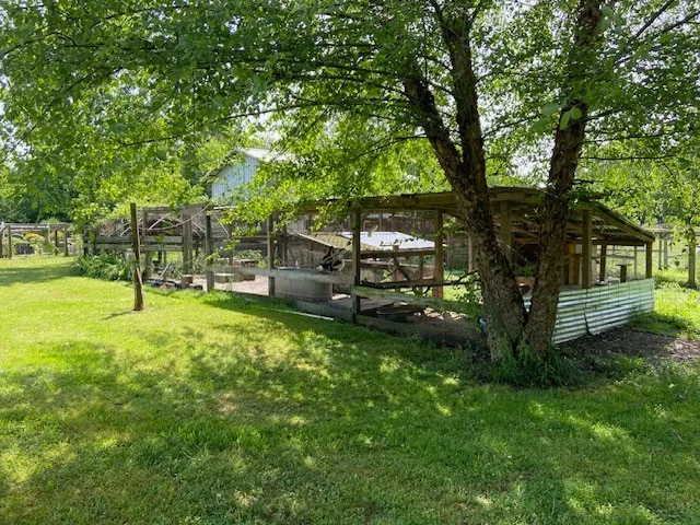 95 Floyd Ln Decherd, TN 37324