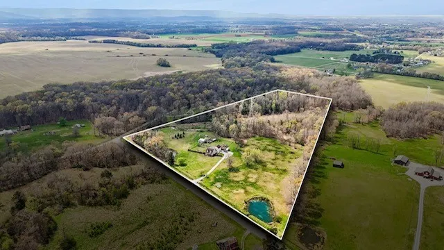 95 Floyd Ln Decherd, TN 37324