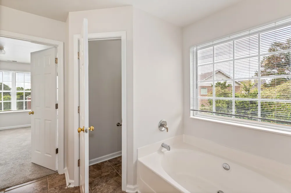 104 Camp Creek Ct Hendersonville, TN 37075