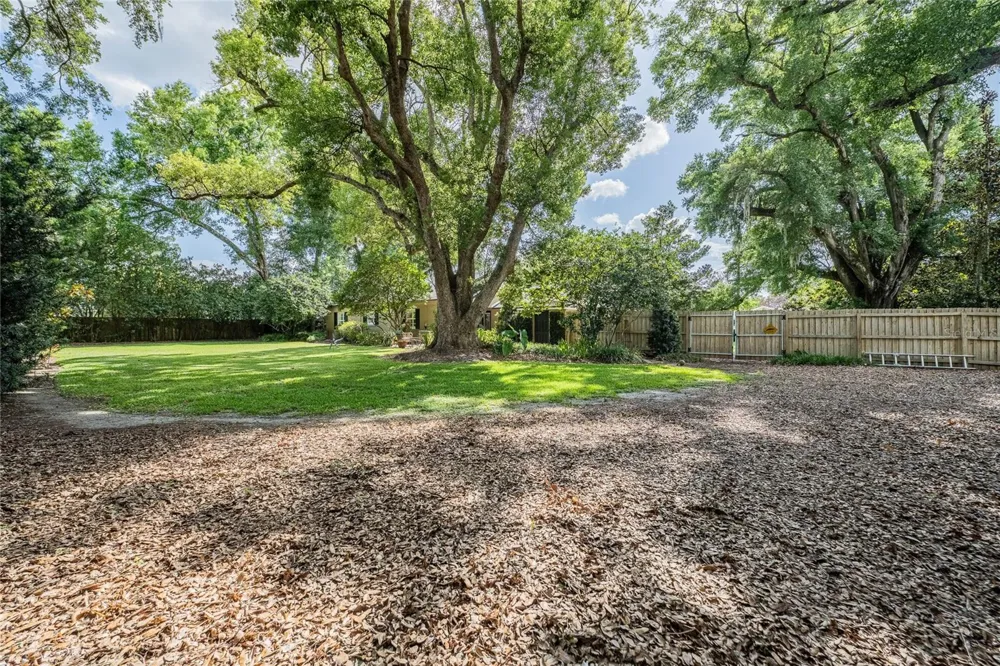 2804 NEVADA ROAD Lakeland, FL 33803