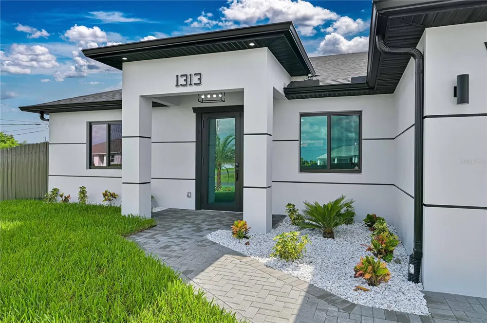 1313 NE 7TH AVENUE Cape Coral, FL 33909