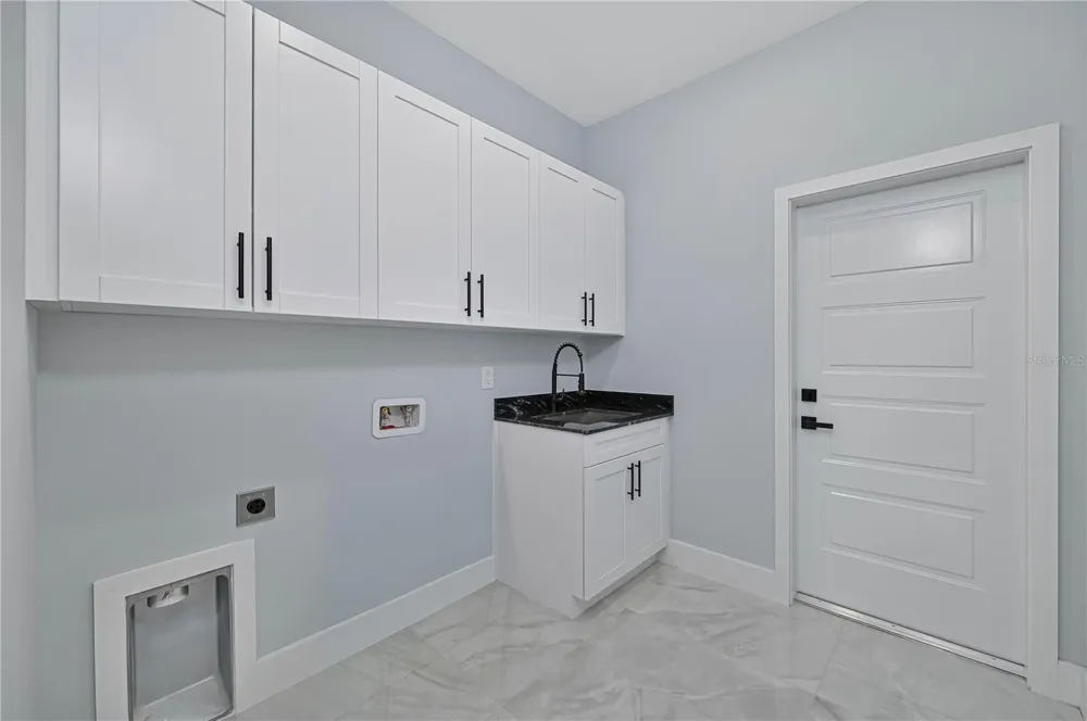 1313 NE 7TH AVENUE Cape Coral, FL 33909