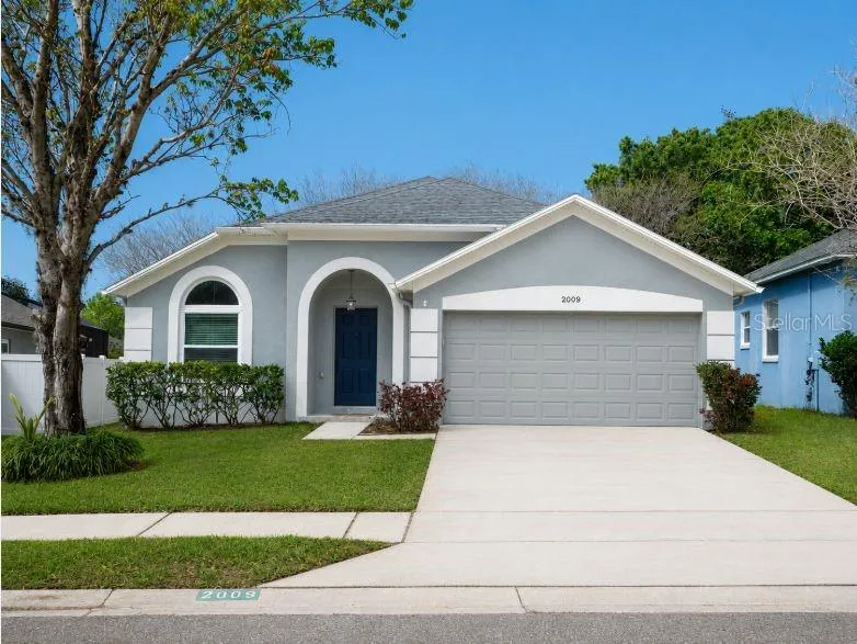 2009 CROSSCREEK COURT Oviedo, FL 32766
