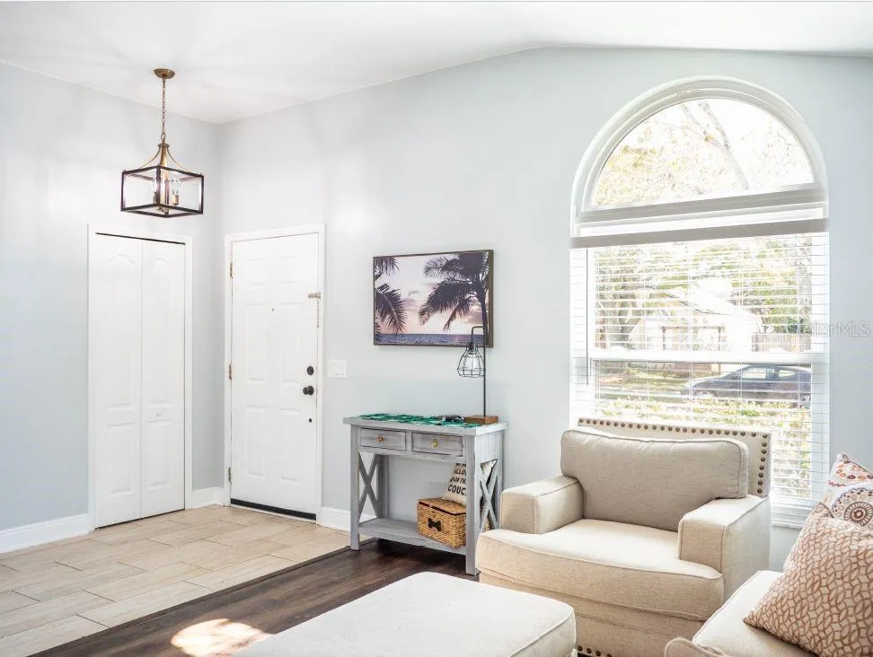 2009 CROSSCREEK COURT Oviedo, FL 32766