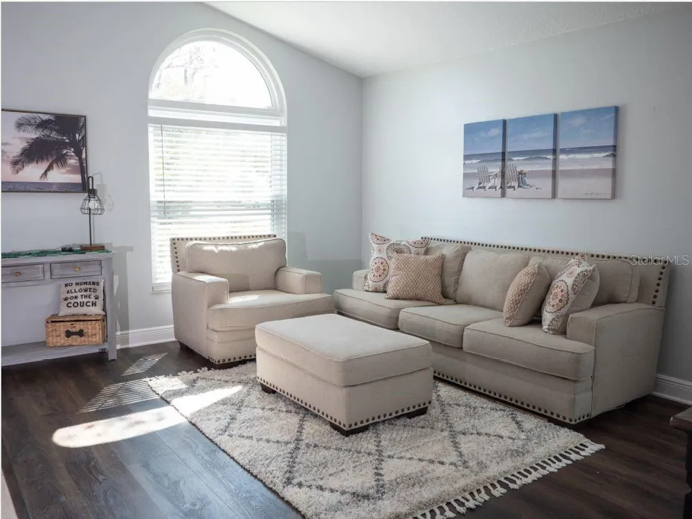 2009 CROSSCREEK COURT Oviedo, FL 32766