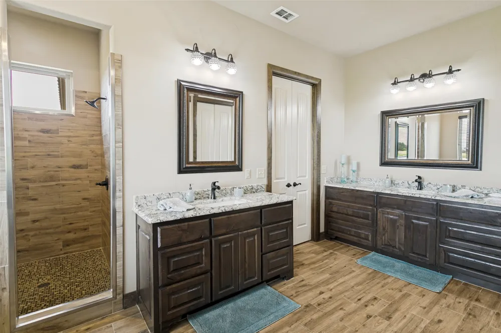 15 Bay Hill Drive Possum Kingdom Lake, TX 76449