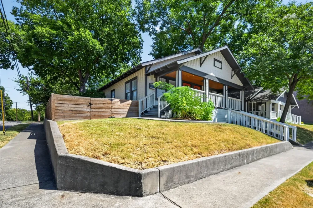 501 S Tennessee Street McKinney, TX 75069