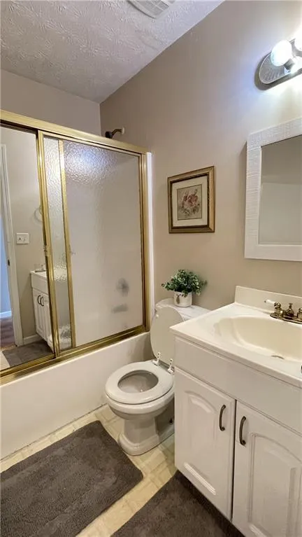 4221 Riverlake Way Snellville, GA 30039