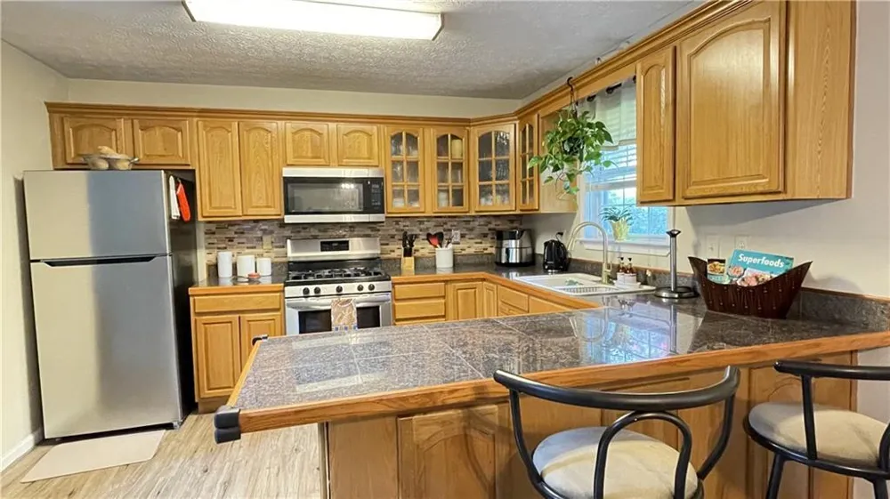 4221 Riverlake Way Snellville, GA 30039