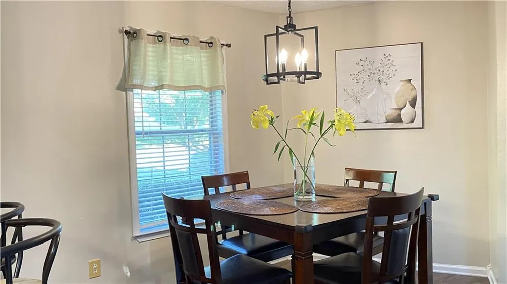 4221 Riverlake Way Snellville, GA 30039