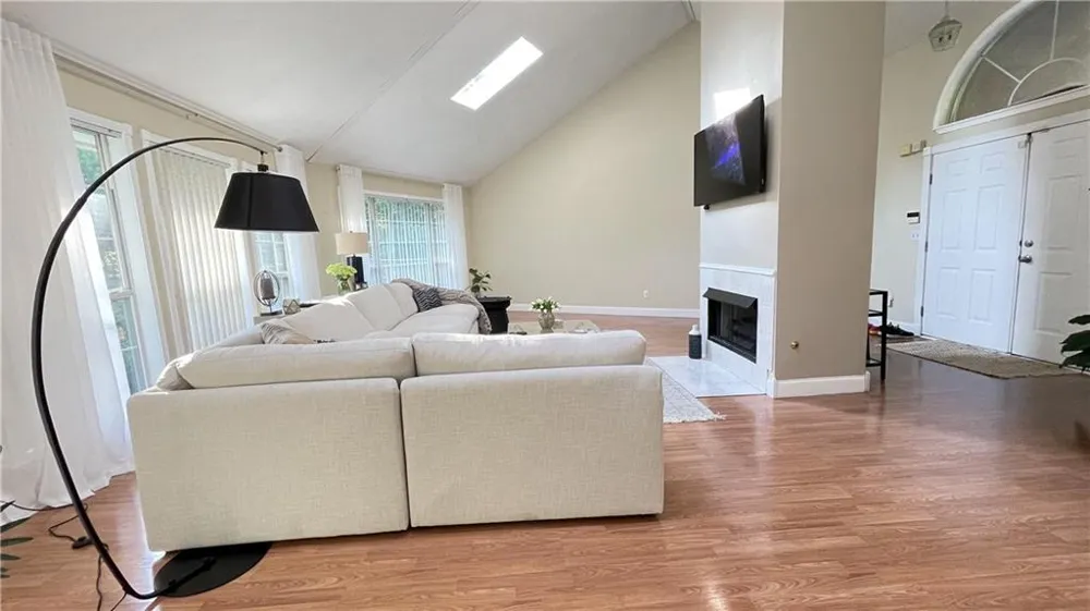 4221 Riverlake Way Snellville, GA 30039