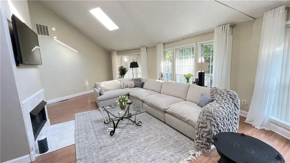 4221 Riverlake Way Snellville, GA 30039