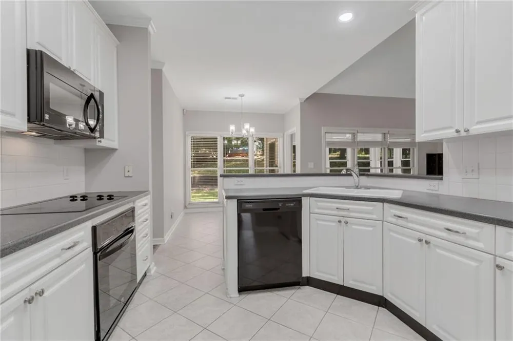 122 Bent Creek Drive Woodstock, GA 30189