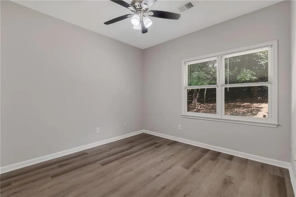 122 Bent Creek Drive Woodstock, GA 30189