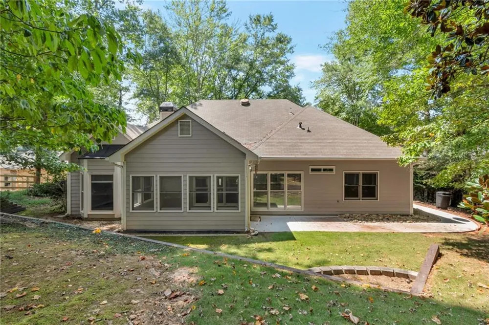 122 Bent Creek Drive Woodstock, GA 30189