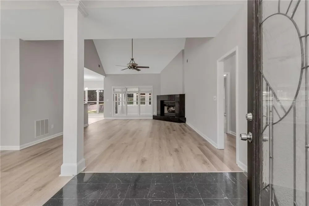 122 Bent Creek Drive Woodstock, GA 30189