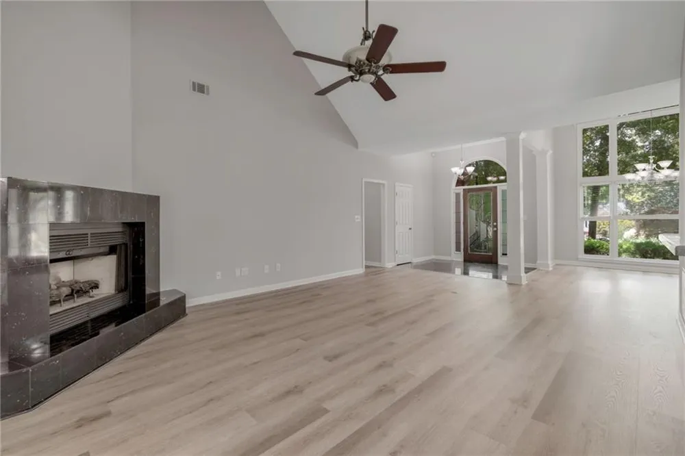122 Bent Creek Drive Woodstock, GA 30189