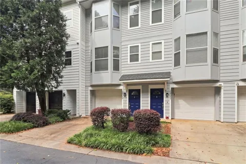 951 Glenwood Avenue SE #2402