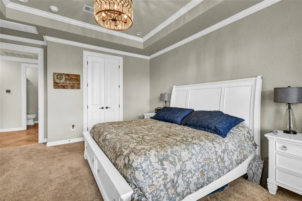 1016 Shady Oaks Drive Angleton, TX 77515